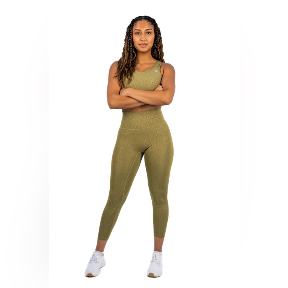 NWT Avenge Fitness-Eternity green embossed leopard leggings size/S